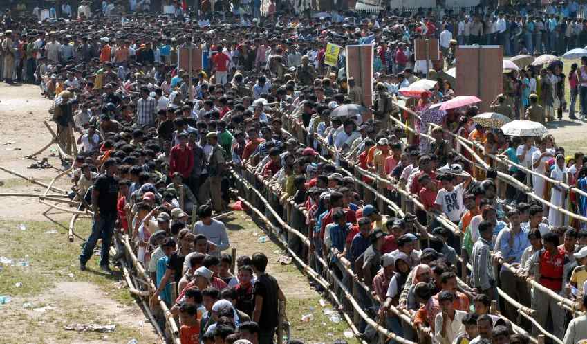 very large crowd of people